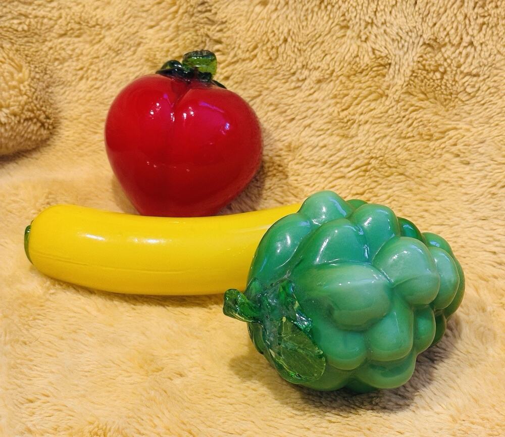 Murano style hand blown art glass fruit Yellow Banana Green Grapes Red Apple Vtg